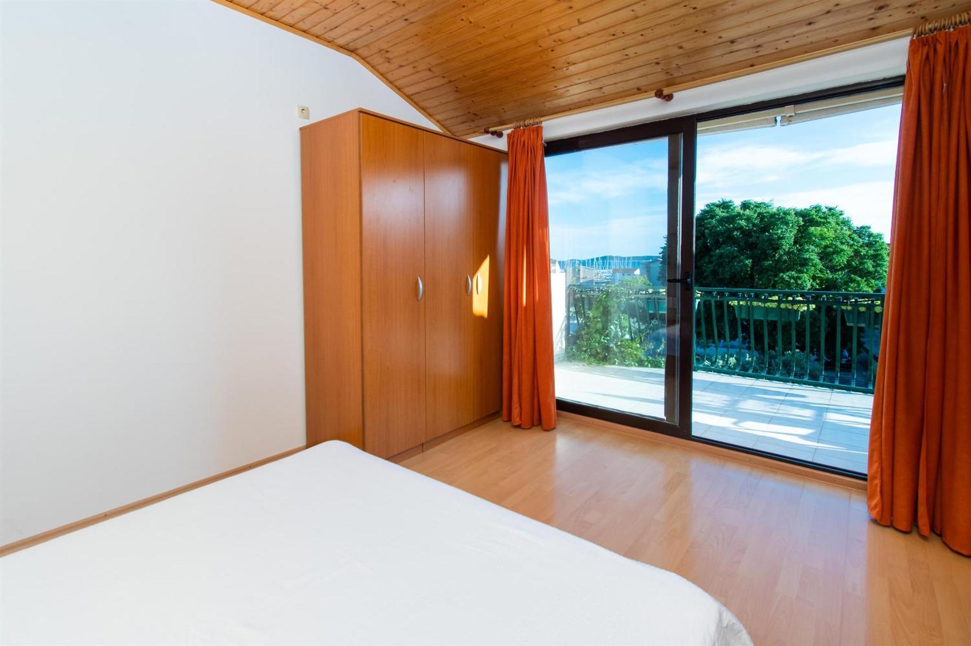 Apartments Green Garden Водице Экстерьер фото
